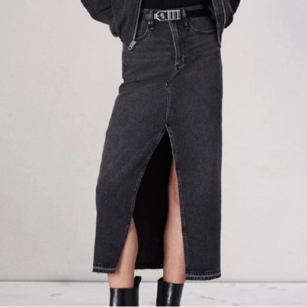 Rag & Bone Featherweight lightweight Washed Black Denim Clara Skirt size 26 NEW